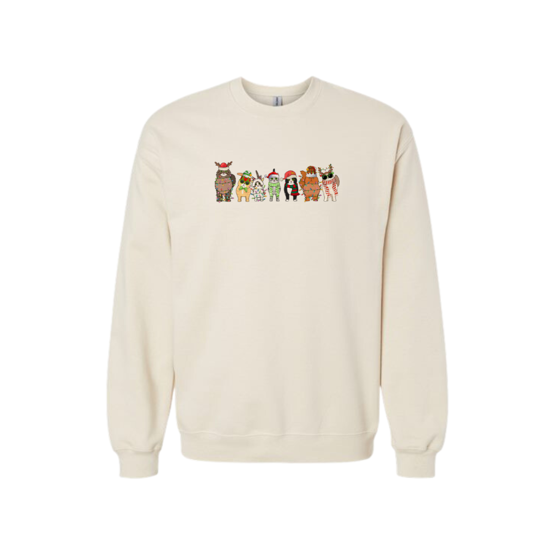 Cat's Celebrating Christmas (Crewneck Sweatshirt & Loose Fit Tee)